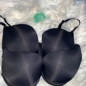Two Victorias Secret T-shirt push up bras 32DDD